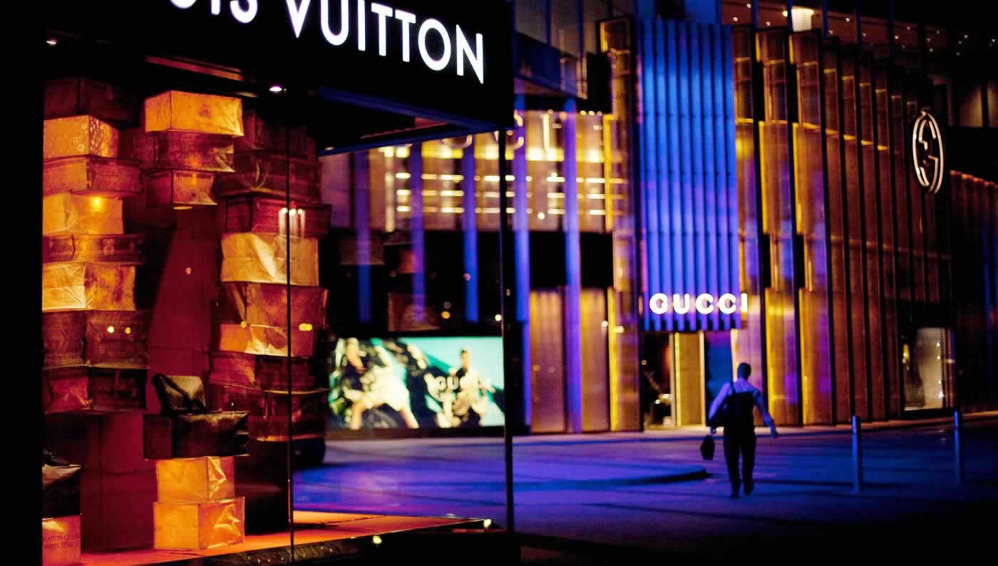 Luxury designer handbag replica